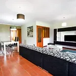 Casa de Férias Stay In Historic Laguardia, Sleeps 8 *