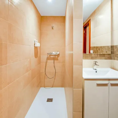 Hillview In With Terrace * Laguardia