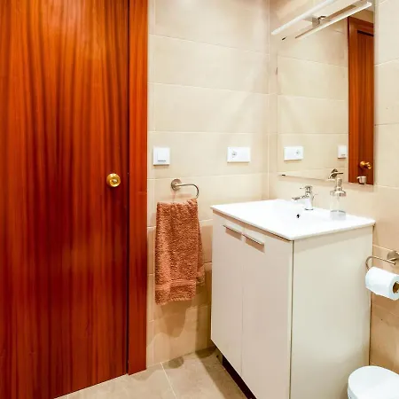 Сasa de vacaciones Hillview In With Terrace