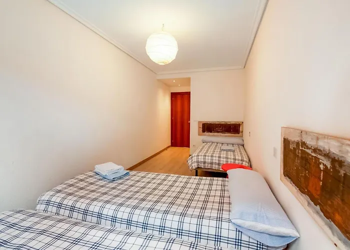 Stay In Historic Laguardia, Sleeps 8