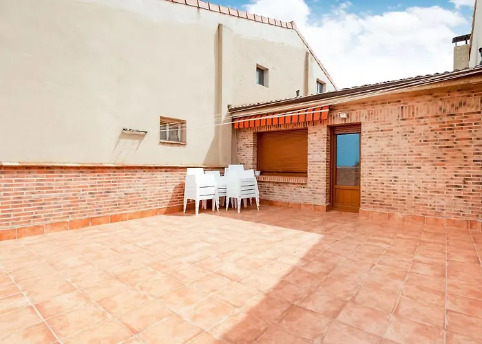 Stay In Historic Laguardia, Sleeps 8